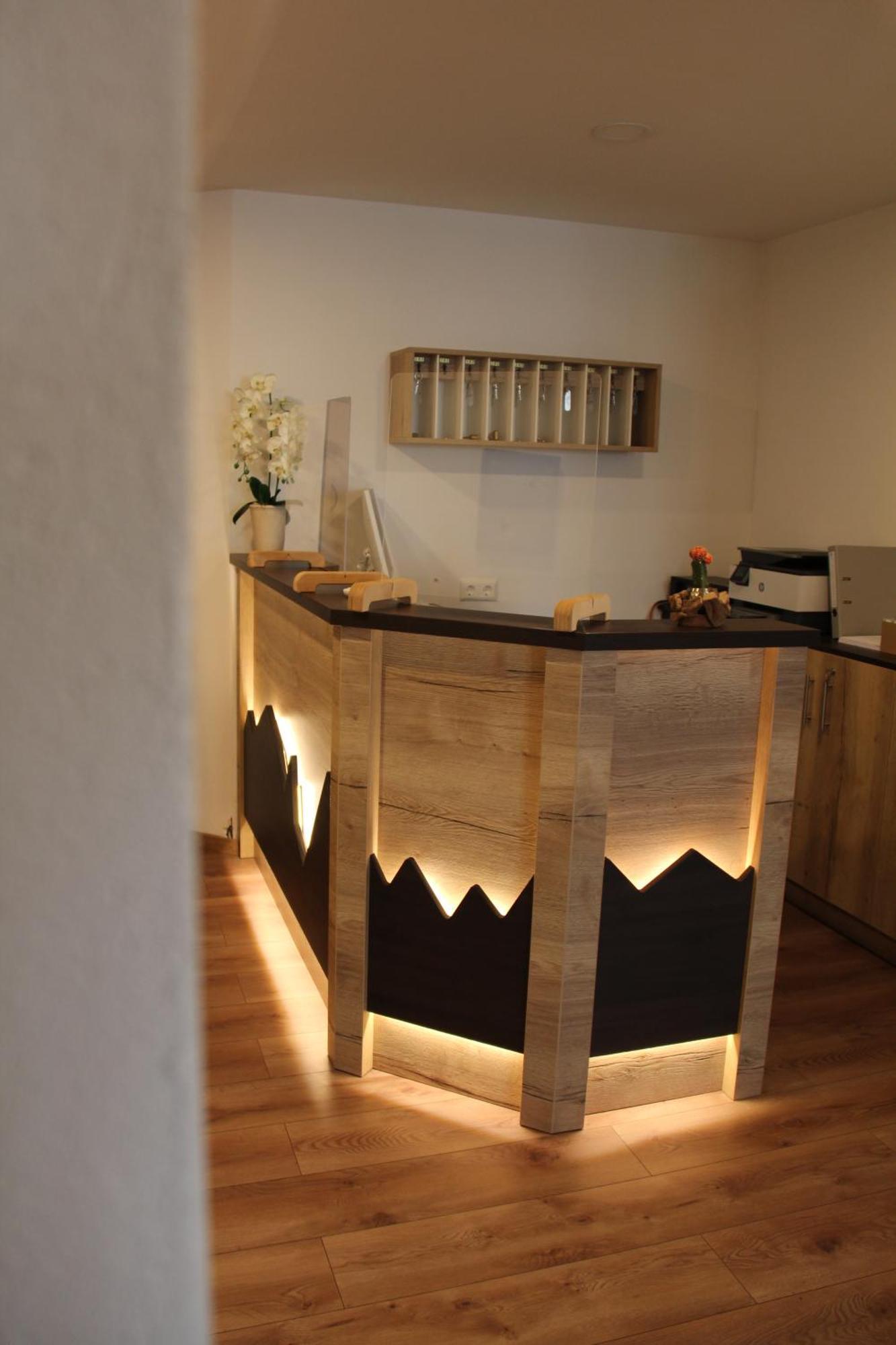 Hotel Restaurant Adria Kroatien Bad Ems Eksteriør billede