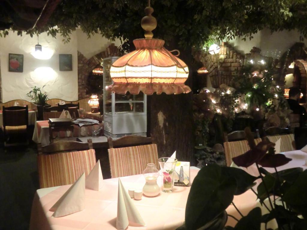 Hotel Restaurant Adria Kroatien Bad Ems Eksteriør billede
